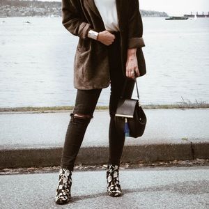 ZARA Trafaluc Embroidered Booties